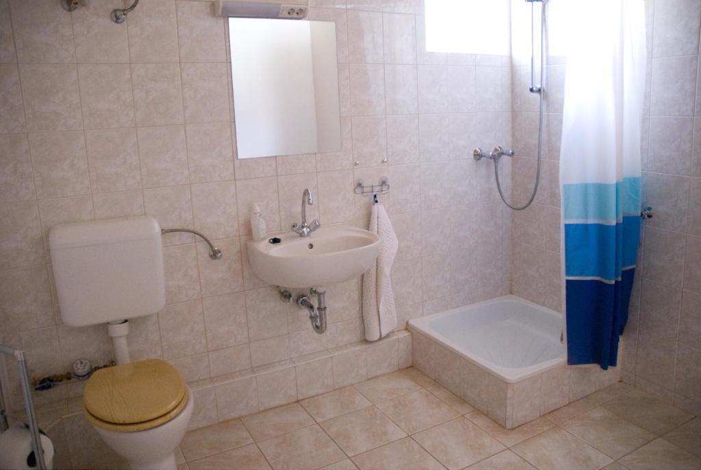 Haramia Csapszék és Fogadó Szombathely Quarto foto