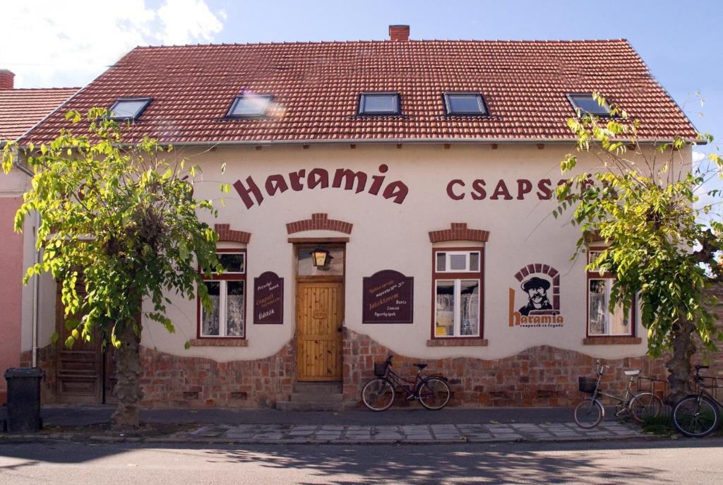 Haramia Csapszék és Fogadó Szombathely Exterior foto